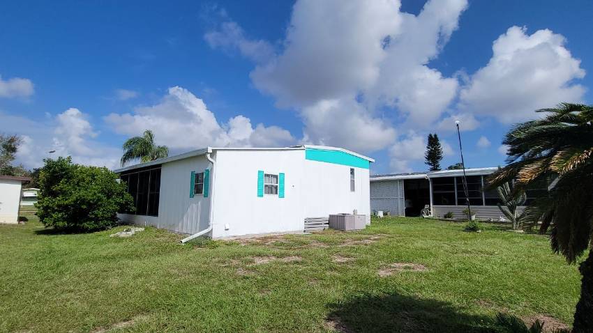 80 Juniper Drive East a Dundee, FL Mobile or Manufactured Home for Sale